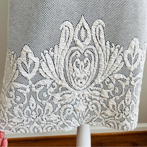 J. McLaughlin sleeveless textured sheath dress - Picture 5 of 9